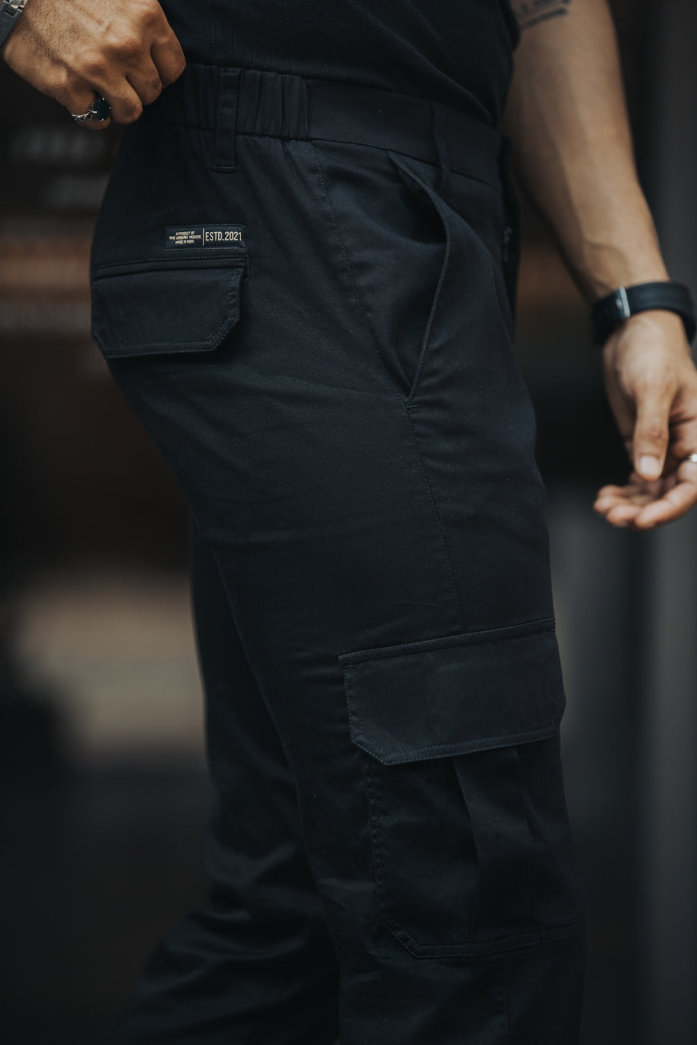 Black Cargo 6-Pocket