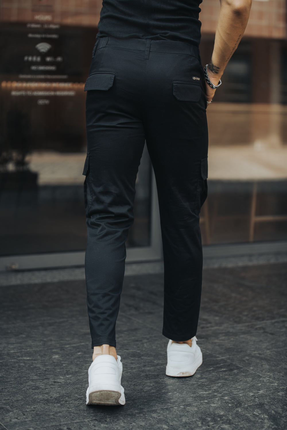 Black Cargo 6-Pocket